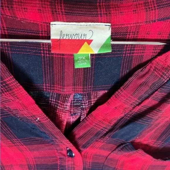 Perfect fall boyfriend shirt with three-quarter sleeves, Sz 2X. - Picture 3 of 3